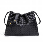 &Otilde;nnepakett, &Uuml;he &otilde;laga naistekott, K&auml;sitsi kootud kott, Kortsutatud pilvekott, Moodne, Trendikas ja Retro crossbody kott