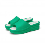 Suvised moeplatvormid Sandaalid &otilde;ues rannas k&otilde;ndimise sussid Moodsad naiste kiilujalatsid vabaaja muulad kingad Disainersussid 35
