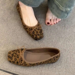 Pehme nahast Prantsuse retro lips leopardimustriga kerge suuga balleti &uuml;hed kingad naiste vanaema kingad ladyshoes 35 leopardimustriline v&auml;rv