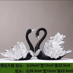 Suur Kaasaegne Euroopa Stiilis Paarisluige Dekoratiivne Figuriin Elutoa Riiulikapp Pulmakingitus Kodu Dekoor Large Couple Swan Decor - Silver Black gray