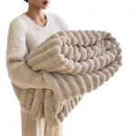 Flanell tekk paksendatud kunstk&uuml;&uuml;liku pl&uuml;&uuml;si mullitekstuuriga &uuml;hev&auml;rviline kontori koduvoodi S khaki