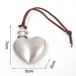 1 tk v&auml;listingimustes kasutatav puusakolb kaasaskantav veinikann V&auml;ike puusakolb s&uuml;damekujuline kolb 304 roostevabast terasest veinikolb veepudel