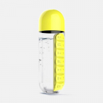 2 in 1 600ml 7 Grids Medicine Box Water Cup Sports Plastic Water Bottle Combine Daily Pill Boxes Organizer Drinking Bottles Boba punane