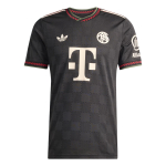 Adidas FC Bayerni kolmanda aasta autentne s&auml;rk 25/26 hooaja m&auml;ngija versiooniga meeste s&auml;rk KE6802 S