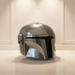 K&auml;sitsi valmistatud terasest Mandalorian kiiver Star Wars Cosplay Kantav t&auml;iskasvanute kost&uuml;&uuml;m, Keskaegne pearahak&uuml;ttide soomusstiilis rekvisiit Halloweeni jaoks, Eksponeerimiseks