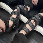 Suvised meeste sandaalid Vaba aeg Suvekingad Meeste rannajalatsid Mugavad meeste kingad &otilde;ues Meeste rooma sandaalid pl&auml;tud Sussid liugused 43 mitmev&auml;rviline