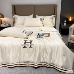 Uus Nordic Ins Pestud Suvine jahe tekk Kliimaseade &Uuml;hekordne j&auml;&auml;siidist tekk Kahekordne &otilde;huke tekk Luksuslik voodipesu Two pillowcases