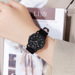 Silikoonist naiste k&auml;ekell Moekas isikup&auml;rane &otilde;pilase igap&auml;evane kvartskell Lihtne vabaaja eluj&otilde;uline k&auml;ekell naistele