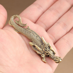 &Otilde;rn Hiina kala-draakoni pudeliavaja t&auml;hendab &otilde;nne k&ouml;&ouml;gitarvikutele vidinatele &otilde;lleavaja v&otilde;tmehoidja loominguline disain 1pcs