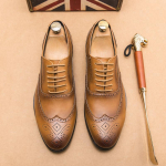 Uus meeste kleit Nahast kingad Luksuslik mood peigmehe pulmakingad Meeste Inglismaa stiilis Brogue kingad 46 pruun