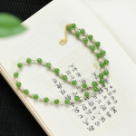 Peen k&otilde;rgekvaliteediline naturaalne Hetiani jade-jaspisist kaelakee p&auml;rlitega 6mm