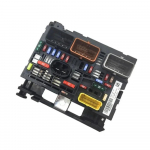 9807028780 9666700480 9664706280 R03 R04 R05 BSM Kapoti kaitsmekarp Peugeot 307 308 607 807 Partner Expert Mk3 Citroen C4 jaoks 9666700480