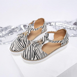 Naiste jalatsid suvised lamedad sandaalid tutid Retro &uuml;mara peaga Baotou vabaajajalatsid 35 punane