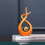 Kaasaegne luksuslik elutuba Kodukaunistamise tarvikud Abstraktsed keraamilised kujukesed Kontorikaunistus Laud Suveniirid K&auml;sit&ouml;&ouml; kingitus S