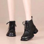 Naiste saapad Uue stiiliga s&auml;&auml;re keskosa saapad Briti stiilis talvised paksu tallaga nahast l&uuml;hikesed saapad 39 must