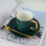 Nordic Style Light Luxury v&auml;rvitud kullaga kohvitass ja taldrik Kaheosaline keraamilise tassi komplekt veetass Lilletee tass piimatass