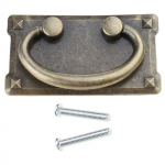 Antiikne v&auml;ikese k&auml;epidemega kummutid nupuga k&ouml;&ouml;gikapp ukse k&auml;epidemega riidekapp t&otilde;mbamine lihtne sahtlinupp m&ouml;&ouml;bel riistvara C