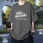 2024 Uus L&uuml;hikeste Varrukatega T-s&auml;rk Meeste Ins Moem&auml;rk Euroopa ja Ameerika Hip-Hopi Stiil &Uuml;mara Kaelusega Aluss&auml;rk &Uuml;lemine Suvi M valge