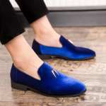 Mood Pidulik ja Pulma K&auml;sitsi valmistatud Meeste Loaferid Meeste Sametkingad Lehtede ja Kuldse Pandlaga Meeste Kleitkingad Meeste Sandaalid Zapatos Hombre 45 sinine