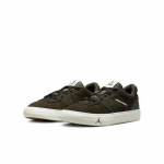 Air Jordan Series ES GS Dark Chocolate DN3205-206 EU 36 &scaron;okolaad/punane