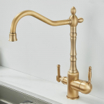 Messingist antiikne kerge luksuslik kolm-&uuml;hes puhta vee kraanikauss, sooja ja k&uuml;lma vee kraanikauss, pritsmekindel E1489 G9/16 antiikne messing v&auml;rv