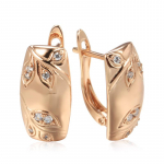 Lehtede tekstuur, tsirkoonist naiste k&otilde;rvar&otilde;ngad, l&auml;ikivad kullav&auml;rvi elegantsed pulmaehted