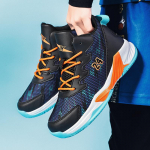 Lastejalatsid Four Seasons Vanem-laps Paar Korvpallijalatsid Lendavad riidest Spordi- ja vaba aja veetmise trend Poiste ja t&uuml;drukute kingad 31&ndash;40 31 valge