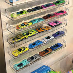 Automudeli hoiustamishoidik Automudeli n&auml;idikast l&auml;bipaistev kaitse&uuml;mbris PVC automudeli hoiustamishoidik Automudeli n&auml;idikast