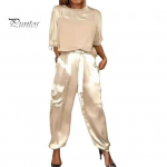 2 tk/komplekt Naiste &uuml;lemised p&uuml;kskost&uuml;&uuml;mid, satiin sileda pinnaga poolvarrukad O kaelusega lahtine T-s&auml;rk, pits-up puhtav&auml;rvilised taskutega p&uuml;ksid Lady Casual p&uuml;kskost&uuml;&uuml;m M lilla