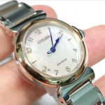 CITIZEN Eco-Drive EM1136-87D P&auml;ikeseenergial t&ouml;&ouml;tav Roostevabast Terasest Naiste K&auml;ekell