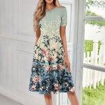 Naiste vaba vabaaja ja moodne &uuml;mara kaelusega l&uuml;hikeste varrukatega, tr&uuml;kitud keskmise pikkusega kleit L sinine