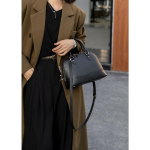 Klassikaline Nahast Kestiga Igap&auml;evane K&otilde;ik-&uuml;hes Stiilne Totes-kott Naistele Nahast &Uuml;he &Otilde;laga Ristkott 25*19*9CM