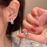 Korea versioon Star Stud Earrings Naiste lihtsa isikup&auml;ra ni&scaron;&scaron; k&otilde;rvar&otilde;ngad, inkrusteeritud tsirkooniga Temperament Pendelk&otilde;rvar&otilde;ngad S&uuml;gis ja Talv