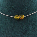 Pierres et Min&eacute;raux. Collier 2 perles Opale jaune d'Australie. Chaine en acier inoxydable Collier femmes, hommes. Taille personnali kollane