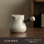 K&auml;sitsi valmistatud soodaglasuuriga keraamiline s&ouml;egrillpott, teekeetmispott, toormaagi j&auml;medakoeline ahi, veekeetja, teekomplekt, teetseremoonia