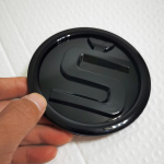 Mootorikatte embleemi kleebis 110mm S Embleemide kleebis SKODA SUPERB OCTAVIA KODIAQ KAMIQ SCALA FABIA ENYAQ Skoda Kapoti kleebis 110mm