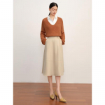 Women's V-Neck Relaxed Wool Blend Sweater M