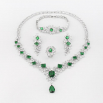 Emmaya Noble Vivid Flower v&auml;limusega disainiga kaelakee ja k&otilde;rvar&otilde;ngas peene kaunistusega pulmapeo v&otilde;luv ehtekomplekt roheline