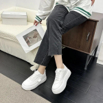 Vaba aja tursked tossud naistele, talvised PU-n&ouml;&ouml;riga keskkontsaga &uuml;mmargused jalan&otilde;ud naistele, platvorm Vulcanize jalatsid suures suuruses 35 must