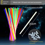 100 batons en cuve &ndash; Fournitures de f&ecirc;te de anciers lumineux, lueur Shoous color&eacute; dans le noir, adapt&eacute; &agrave; la d