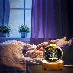 Deer 3D Crystal Ball Night Glass Ball Night LED lamp puidust alusega, kaunistused kingitused meestele, naistele, lastele, poistele, teismelistele