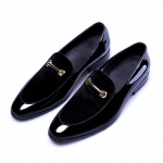 Meeste Mood &Auml;ri Nahast kingad Kontorijalatsid Slip on Loafers Lamedad kingad Pulmakleidi kingad Oxfordi kingad Meeste pidulikud kingad suured 40 must