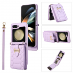 Z FLIP5 v&auml;ike teemantv&auml;rviga sobiv telefoni&uuml;mbris koos kaardihoidjaga. Galaxy Z FLIP5