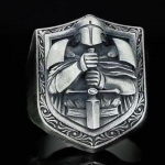 Suurep&auml;rane mood Crusader Knight k&auml;sitsi valmistatud meeste reljeefne s&otilde;rmus keskaegne ratsu meeste mootorratta s&otilde;rmus, suveniir kingitus Anillo 10 antiikne h&otilde;bedane v&auml;rv