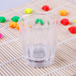 Mini LED-vilkuv plastikust joogi veinijoogi tassi baari dekoratiivne peokuss 5cm x 5cm x 5.5cm