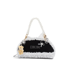 K&auml;sitsi valmistatud DIY Dior-ist inspireeritud &uuml;mbertehtud meigikott Makeup Bag must