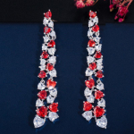 CMM-i ainulaadsed armastuss&uuml;damel&otilde;igatud s&auml;delevad punased kuupmeetrist tsirkooniumoksiidist pikad rippuvad k&otilde;rvar&otilde;ngad naistele, ehtekink rubiin