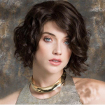 S&uuml;nteetiline l&uuml;hike parukas valgetele naistele Pruunid parukad Curly Bob Looduslik pehme kohev Ombre Wavi parukas Cosplay pruun