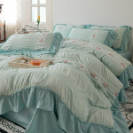 Prantsuse Seersuckeri tikitud poleeritud linad, tekikatted, padjap&uuml;&uuml;rid, kolmeosalised komplektid, neljaosalised komplektid 1.5m bed