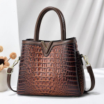 2024. aasta uus krokodillimustriga naiste kott Crossbody &otilde;lakott Kvaliteetne naiste suur kandekott, suure mahutavusega luksuslik k&auml;ekott 24x11x20cm